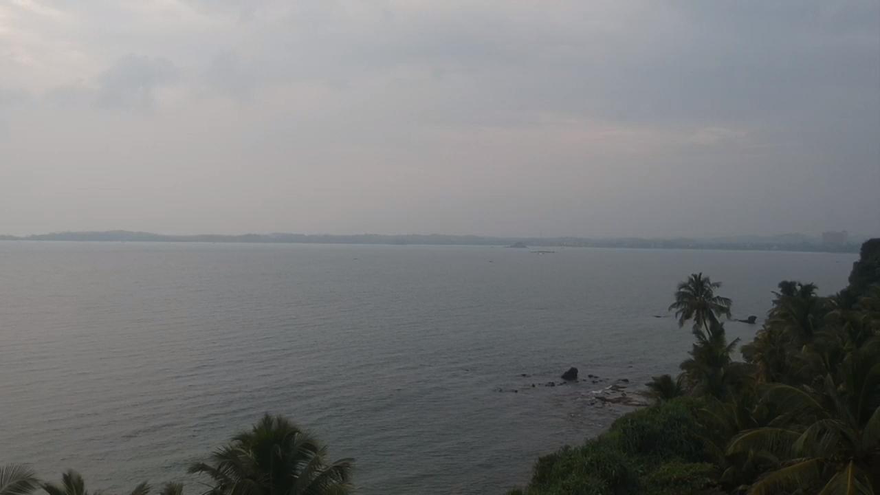 Готель Lakma Sea View Мірісса Екстер'єр фото